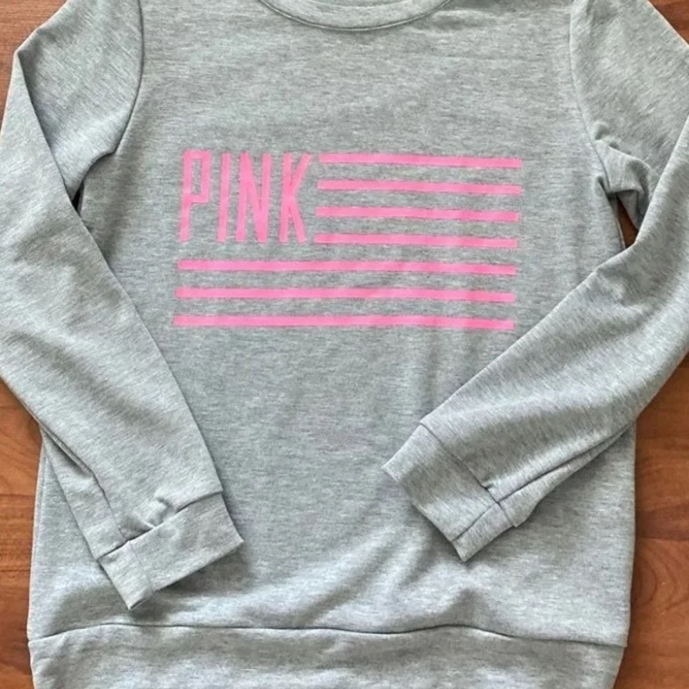 IN SEARCH OF ISO Victoria’s Secret gray sweatshirt